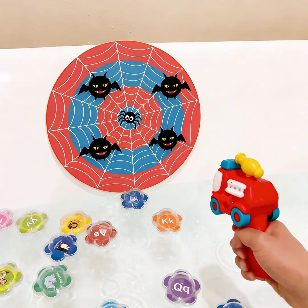 Cross-border e-commerce independent station children firemen warm fire sprinkler bath toys swimming pool games toys