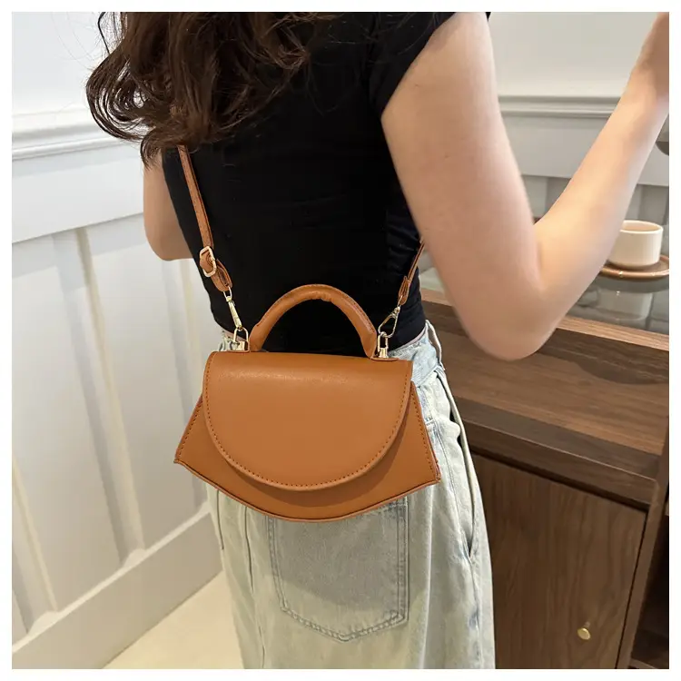 Women's Fan-Shaped White Shoulder Crossbody Bag - Image 10