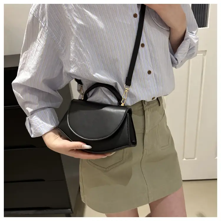 Women's Fan-Shaped White Shoulder Crossbody Bag — feature 19