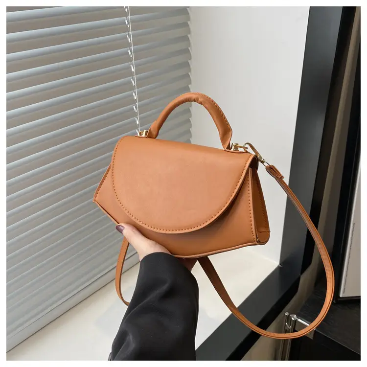 Women's Fan-Shaped White Shoulder Crossbody Bag - Image 3