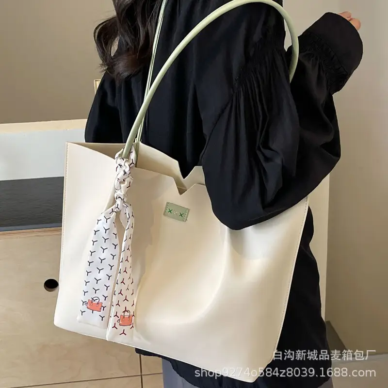 Women's Cross-Border Tote Bag Beige Gold Handle 2026 - Image 6