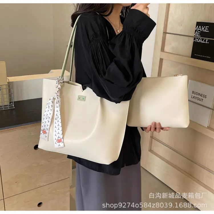 Women's Cross-Border Tote Bag Beige Gold Handle 2026 — feature 22