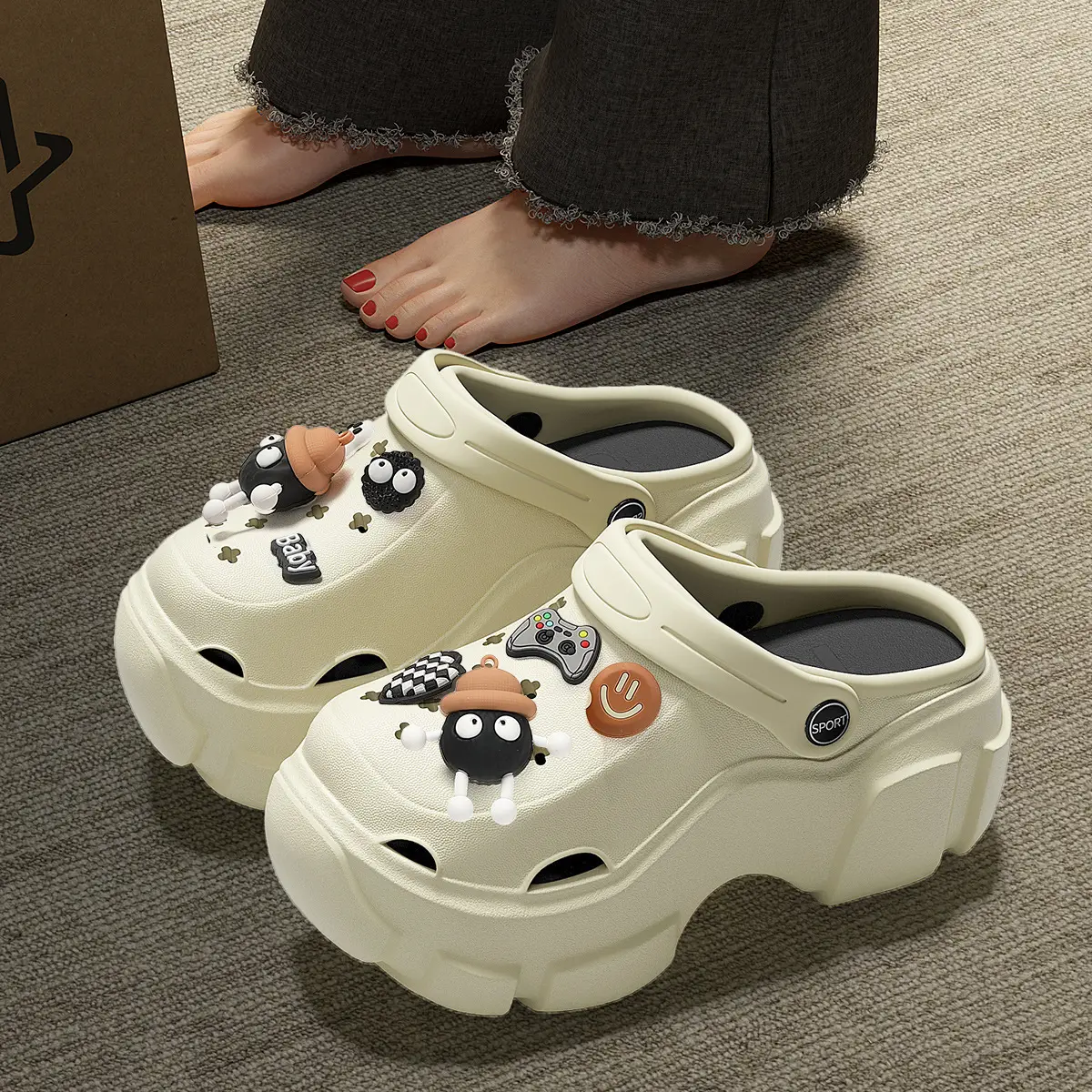 White Women's DIY Clogs Thick Soled Beach Shoes Baotou Sandals - Image 14