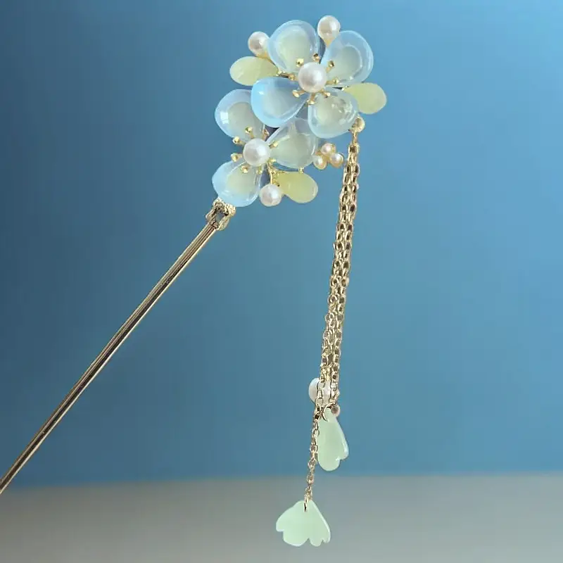 Chinese Hairpin with Flower & Pearl Design - Image 13