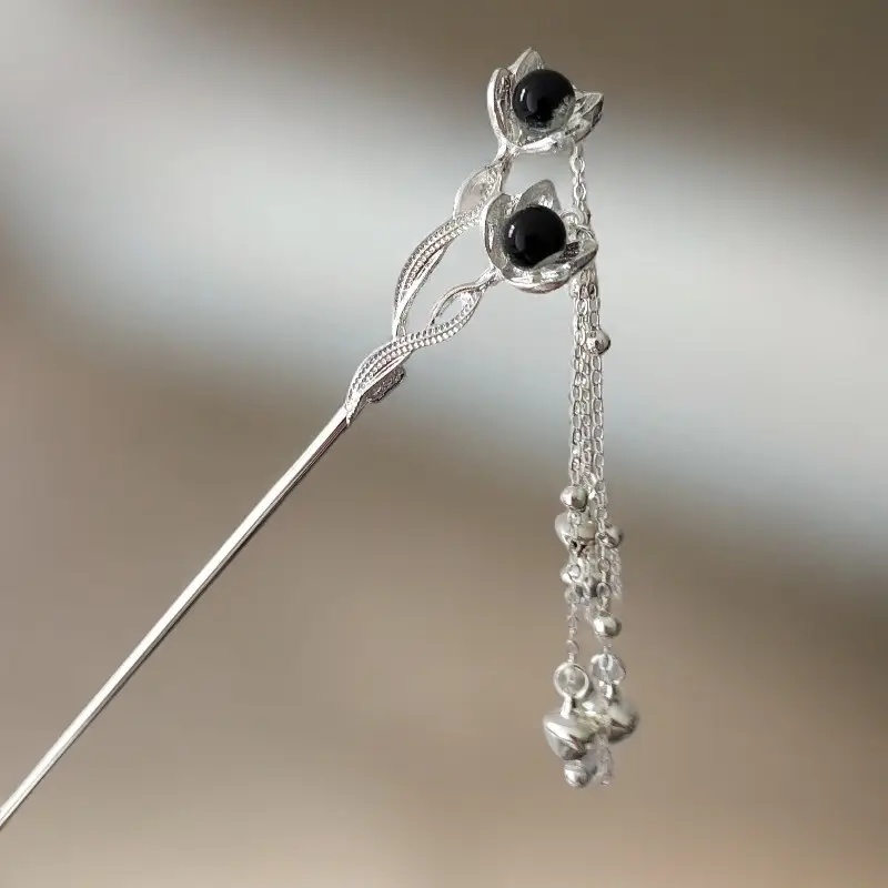 Chinese Hairpin with Flower & Pearl Design - Image 29