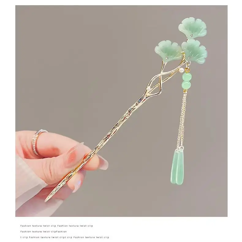 Chinese Hairpin with Flower & Pearl Design - Image 33