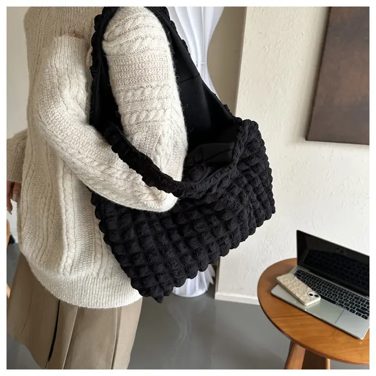 Pink Bubble Waffle Shoulder Bag 2024 — feature 10
