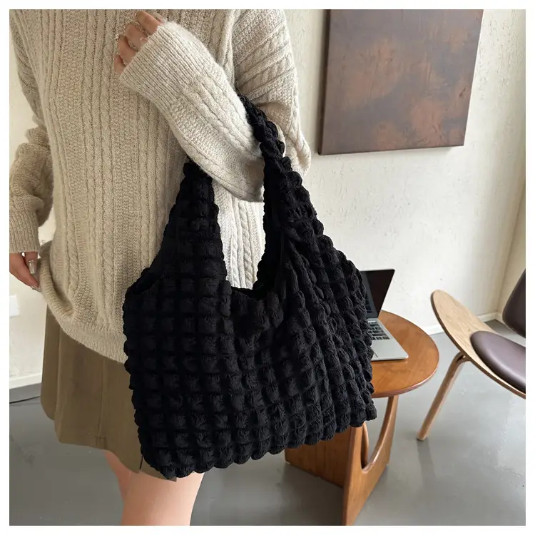 Pink Bubble Waffle Shoulder Bag 2024 — feature 8