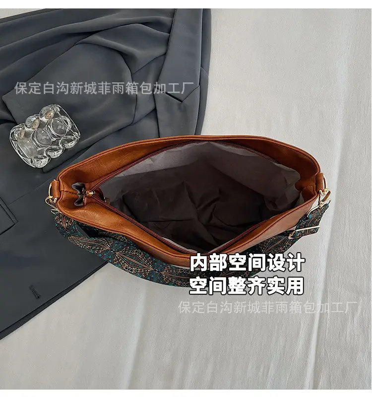 Large Capacity Vintage Wide Strap Shoulder Crossbody Bag — feature 8