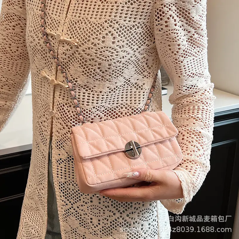 Quilted Chain Shoulder Bag for Women 2026 - Image 7