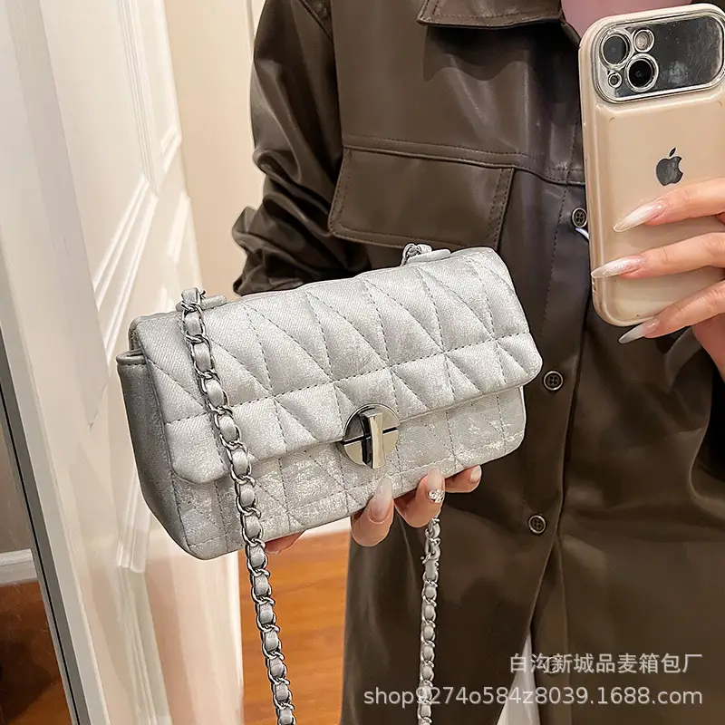 Quilted Chain Shoulder Bag for Women 2026 - Image 8
