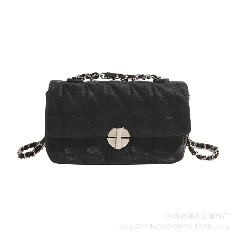 Quilted Chain Shoulder Bag for Women 2026 - Image 9