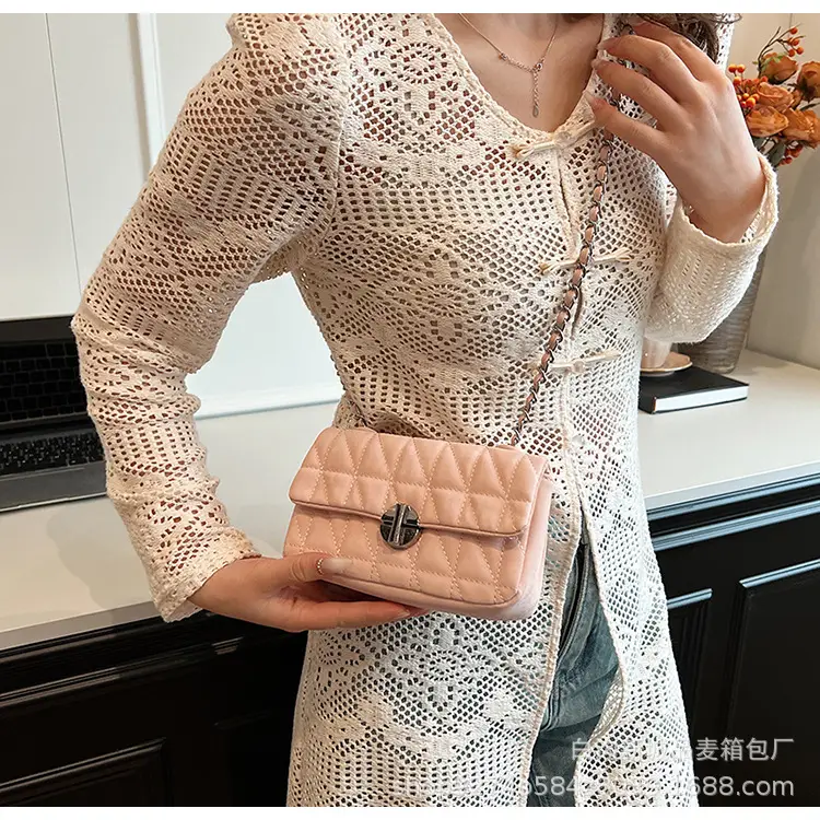 Quilted Chain Shoulder Bag for Women 2026 — feature 14