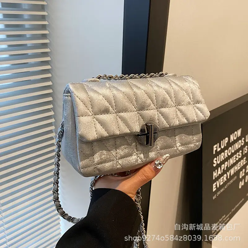 Quilted Chain Shoulder Bag for Women 2026 - Image 2