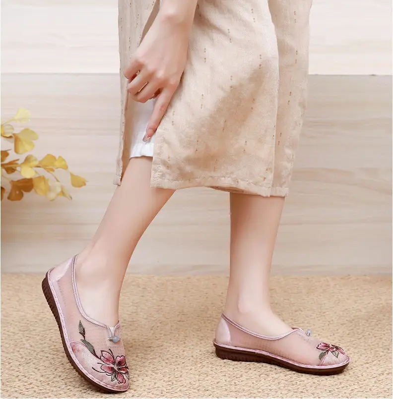 Old Beijing Cloth Shoes Summer New Mesh Women's Shoes Comfortable Breathable Ethnic Style Mother Shoes Fashionable Antique Hanfu Shoes — feature 17