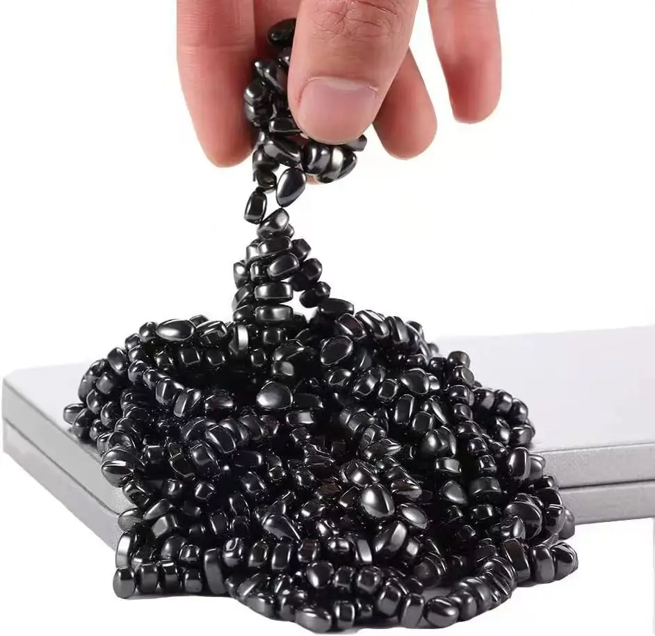 Cross-border magnetic force on the effect of war chess stepping on thunder chess magnet induction puzzle decompression double desktop table games children's toys
