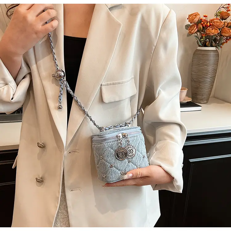 Light Blue Quilted Chain Shoulder Bag with Crossbody Compartment — feature 25