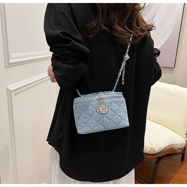 Light Blue Quilted Chain Shoulder Bag with Crossbody Compartment — feature 28