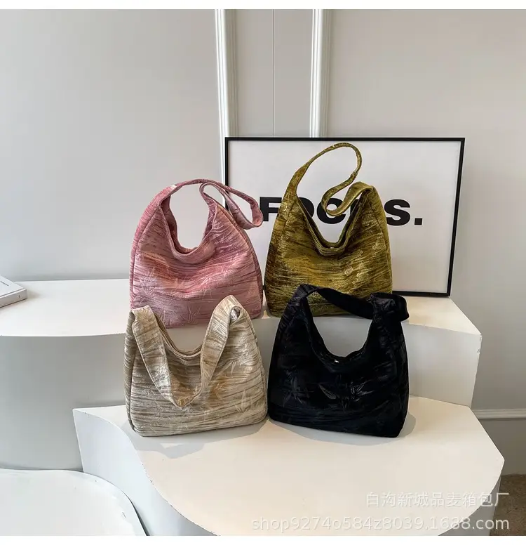 Large Capacity Fashionable Women's Bag 2026 New Trendy Casual Shoulder Underarm Bag Internet Celebrity Hot Style Tote Large Bag — feature 12