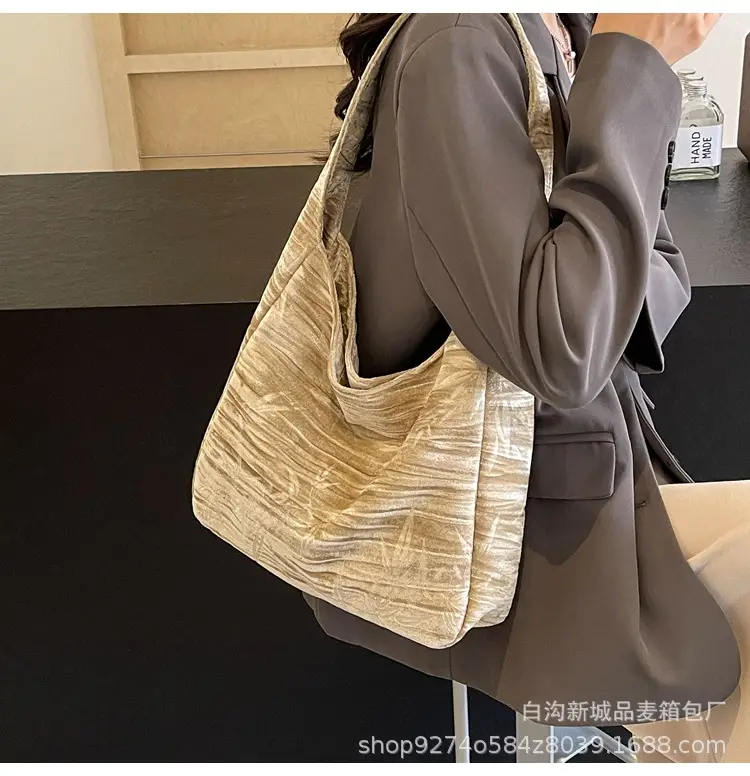 Large Capacity Fashionable Women's Bag 2026 New Trendy Casual Shoulder Underarm Bag Internet Celebrity Hot Style Tote Large Bag — feature 14