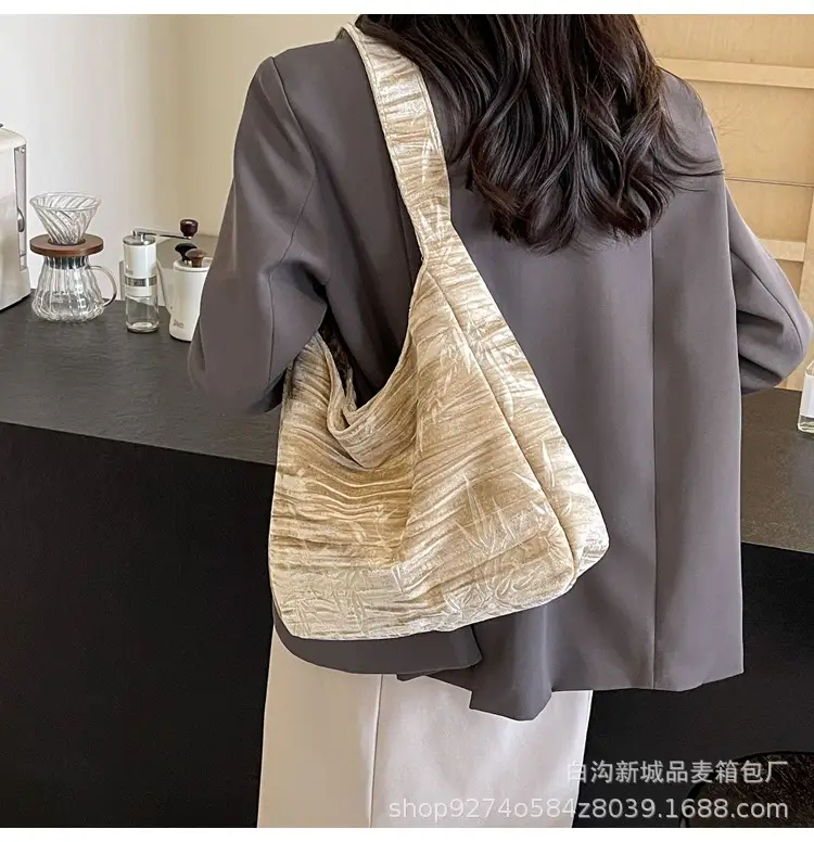 Large Capacity Fashionable Women's Bag 2026 New Trendy Casual Shoulder Underarm Bag Internet Celebrity Hot Style Tote Large Bag — feature 15