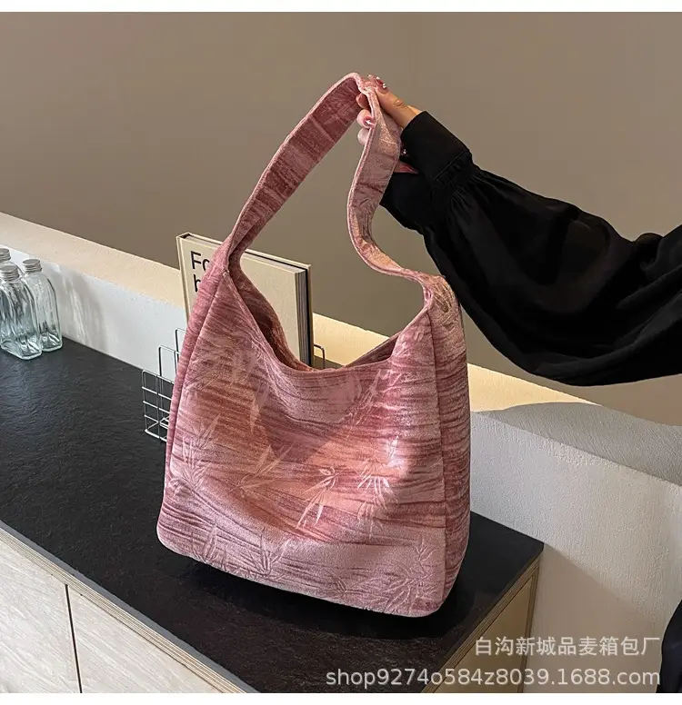 Large Capacity Fashionable Women's Bag 2026 New Trendy Casual Shoulder Underarm Bag Internet Celebrity Hot Style Tote Large Bag — feature 22