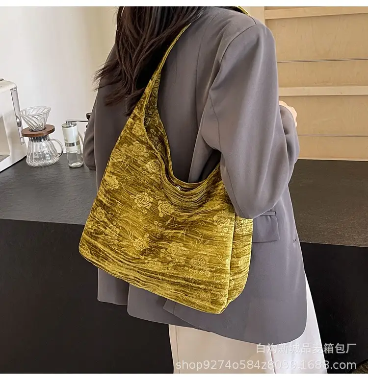 Large Capacity Fashionable Women's Bag 2026 New Trendy Casual Shoulder Underarm Bag Internet Celebrity Hot Style Tote Large Bag — feature 27