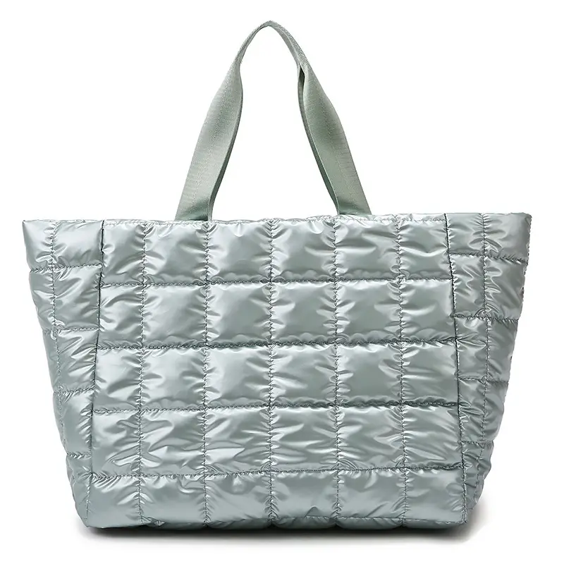 White Quilted Shoulder Travel Bag for Women - Image 4