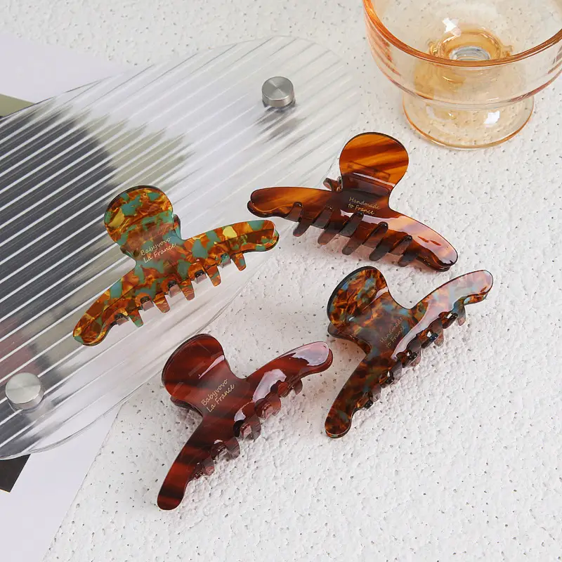 Elegant Shark Clip for Women's Hair Accessories - Image 5