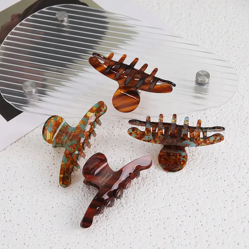 Elegant Shark Clip for Women's Hair Accessories - Image 8