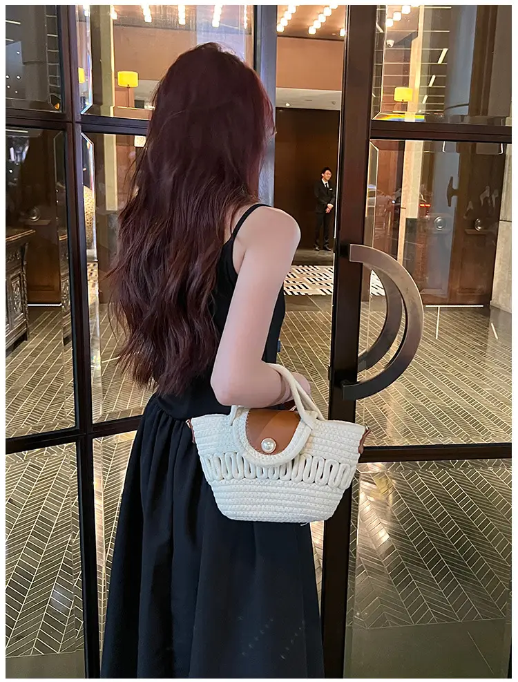 Women's Vintage Woven Bucket Handbag for Summer — feature 17
