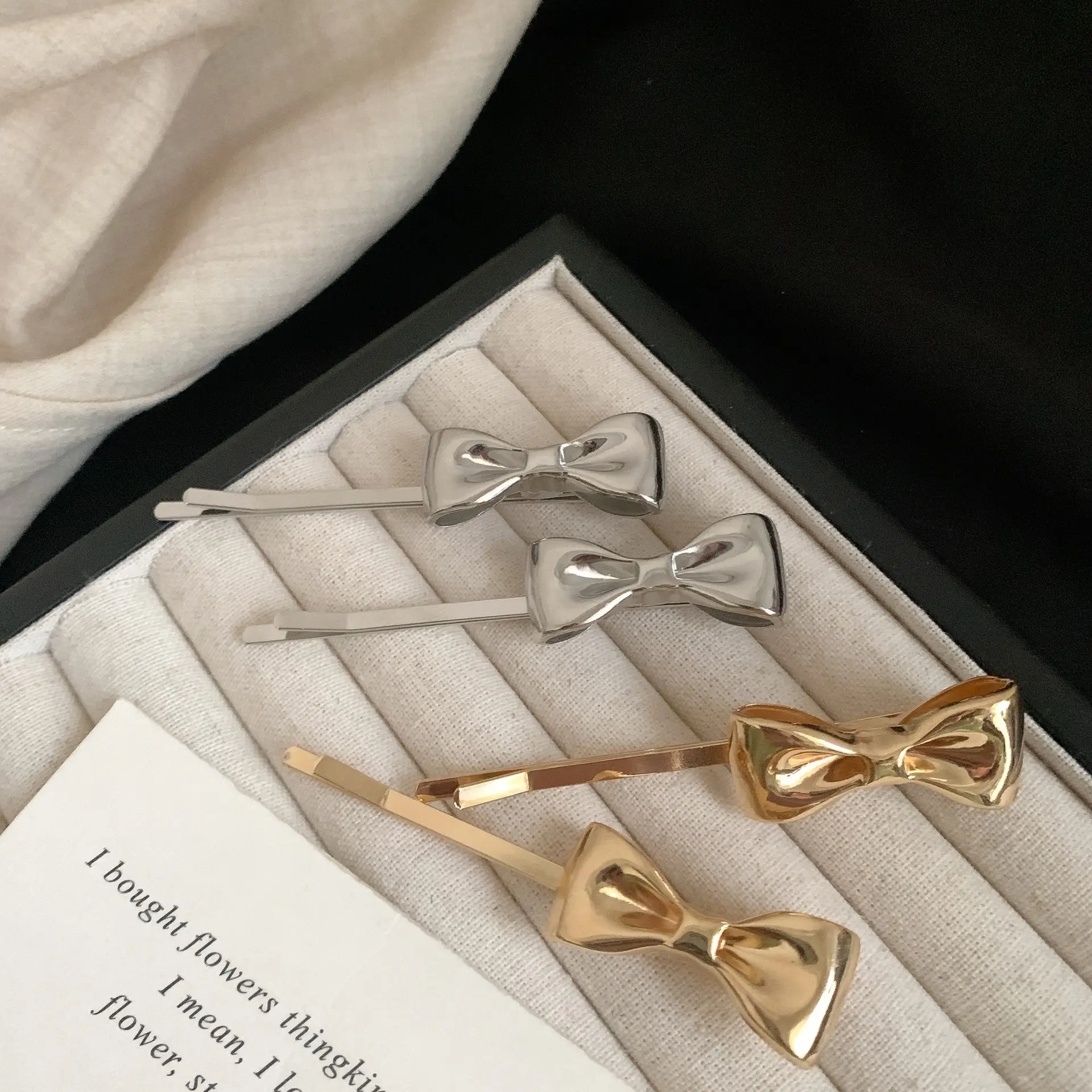 Golden Bow Hairpin for Women's Hair Clip 2024 — feature 10