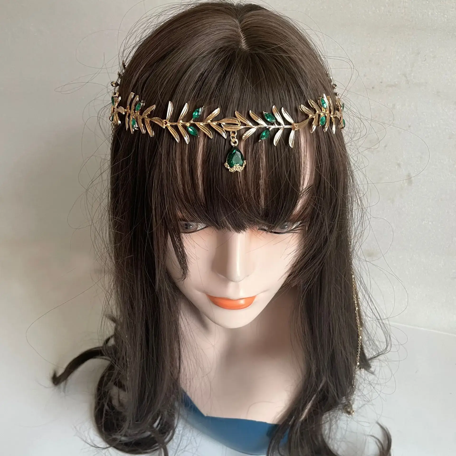 Olive Leaf Green Diamond Tassel Hair Accessory — feature 12