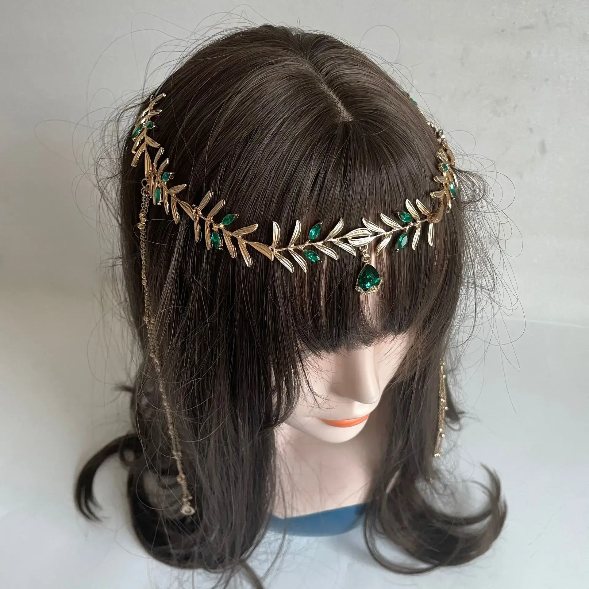 Olive Leaf Green Diamond Tassel Hair Accessory — feature 17