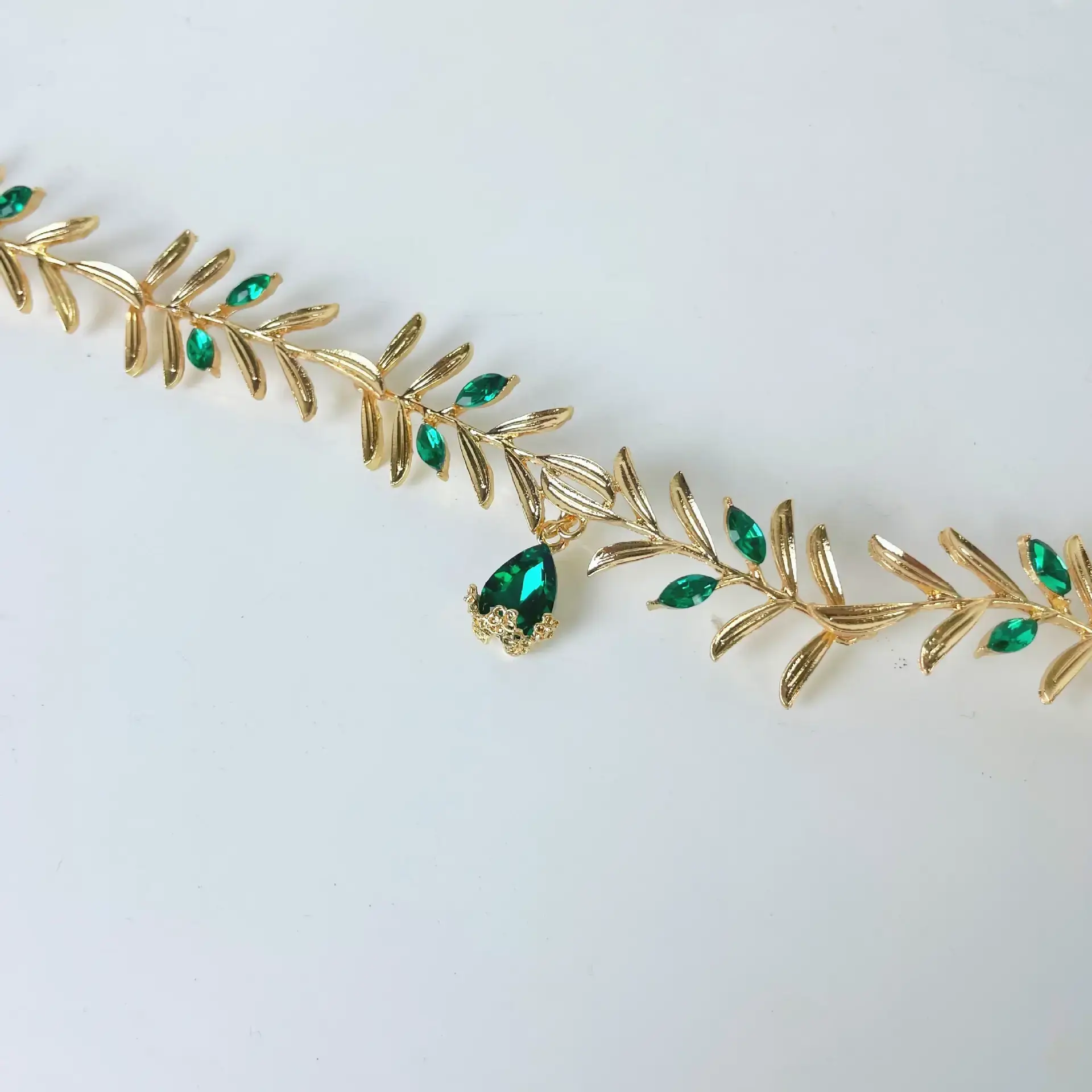 Olive Leaf Green Diamond Tassel Hair Accessory — feature 23