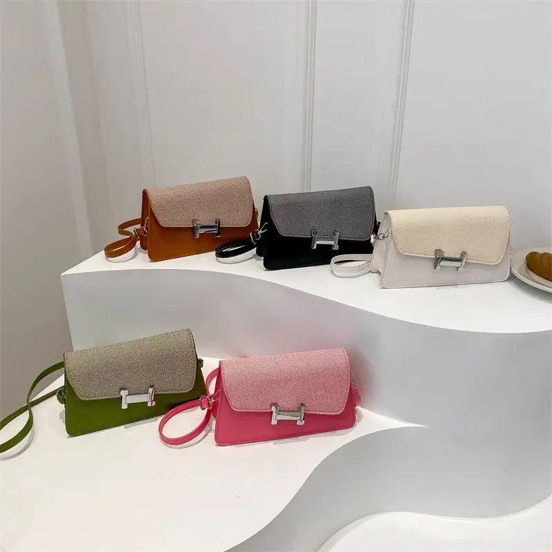 Korean Style H-Lock Shoulder Bag Brown