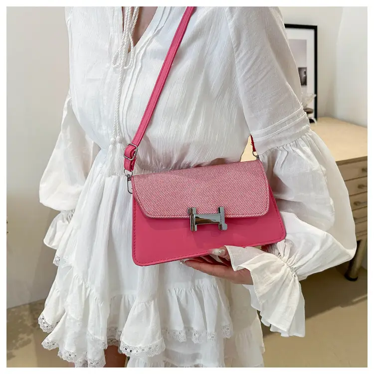 Korean Style H-Lock Shoulder Bag Brown — feature 14