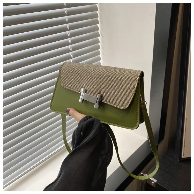 Korean Style H-Lock Shoulder Bag Brown — feature 19