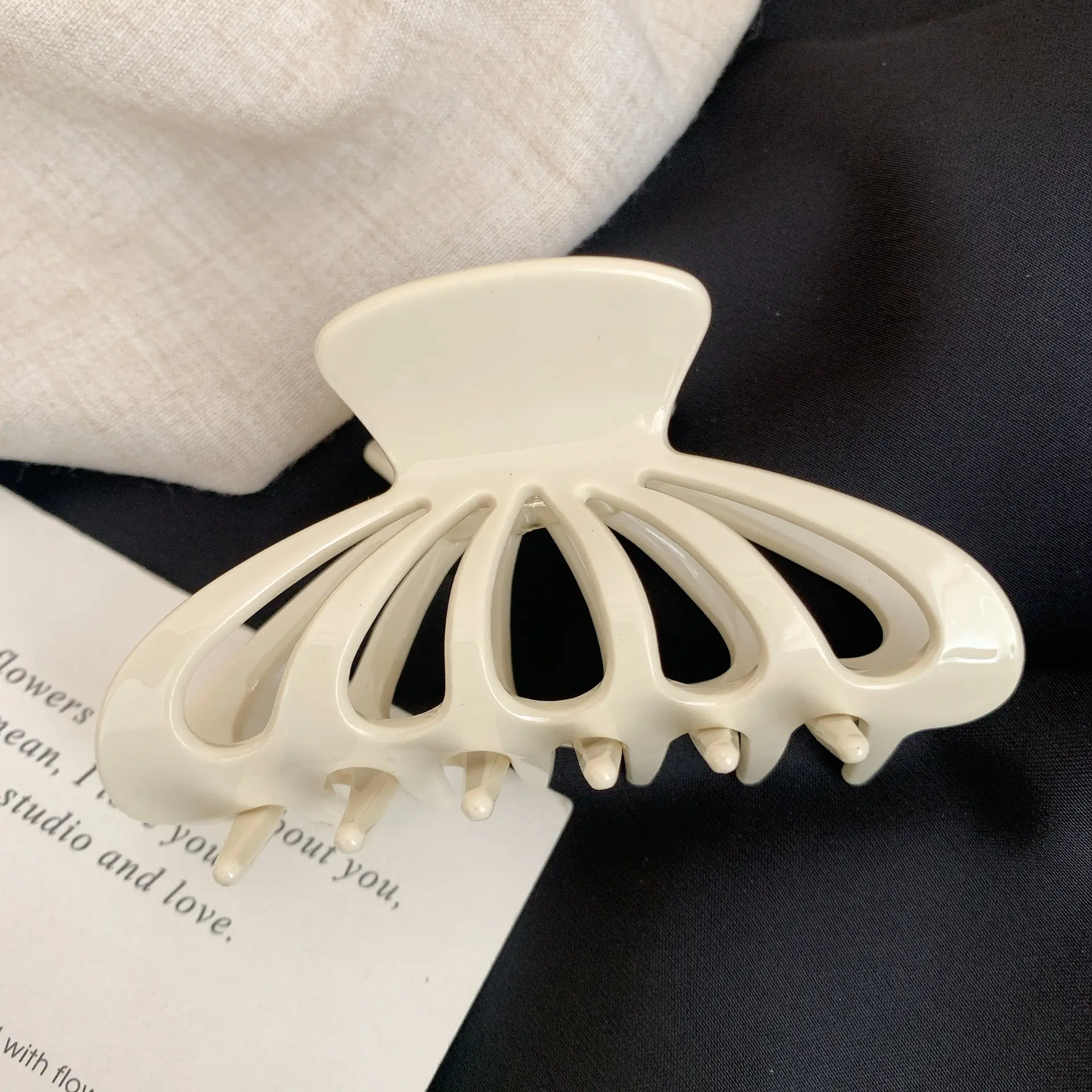 Large Back of Head Hair Clip Milk White - Image 2