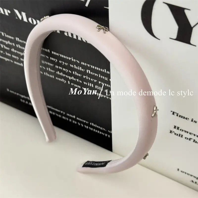 Vintage Gentle Bow Headband Women's 2024 New Advanced Pressure Sensitive Hair Wash Hair Bundles Elegant Hair Cave Hair Accessories — feature 8