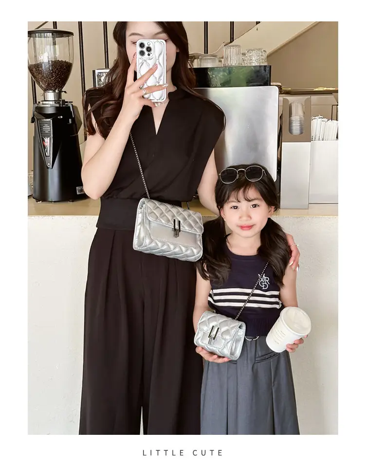 Silver Rhombic Crossbody Bag for Women 2024 — feature 1