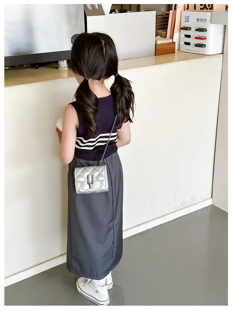 Silver Rhombic Crossbody Bag for Women 2024 — feature 15