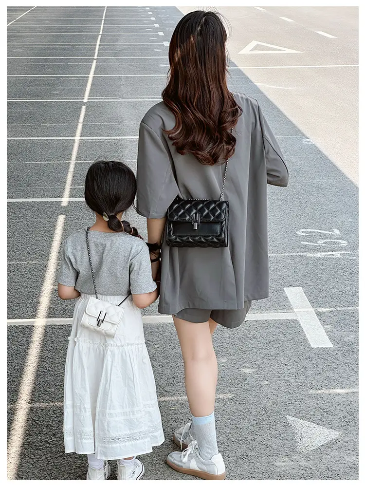 Silver Rhombic Crossbody Bag for Women 2024 — feature 25