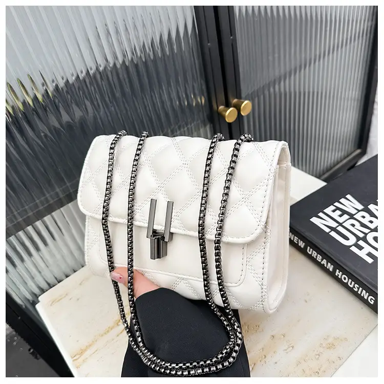 Silver Rhombic Crossbody Bag for Women 2024 — feature 32