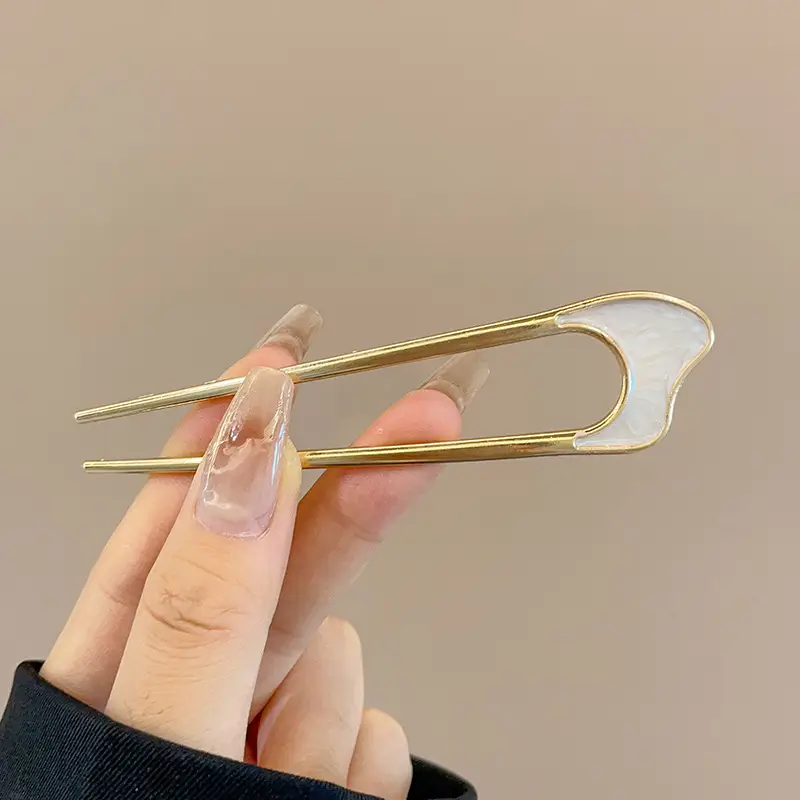 U-shaped Hair Pin for Elegant Hair Buns - Image 3