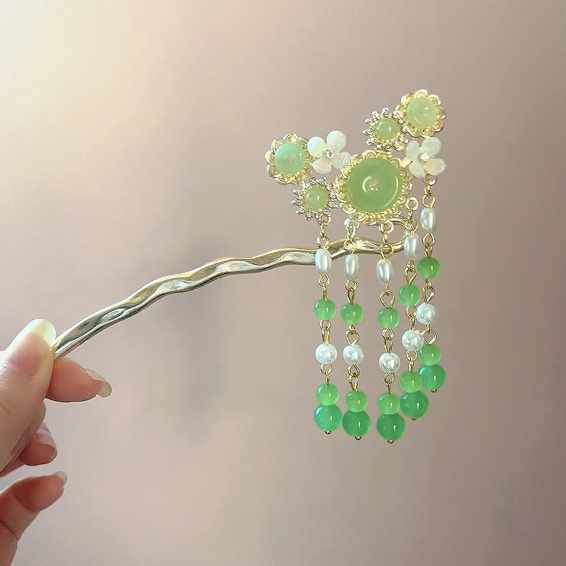 Emerald Green Flower Tassel Hairpin for Women - Image 4