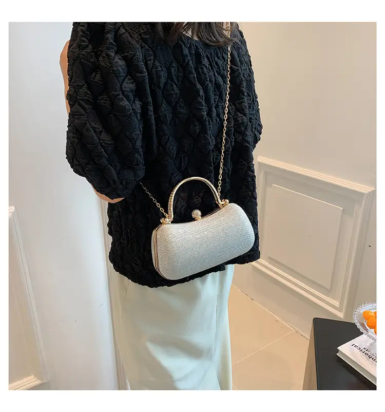 Women's Gold Chain Shoulder Crossbody Bag 2024 — feature 18