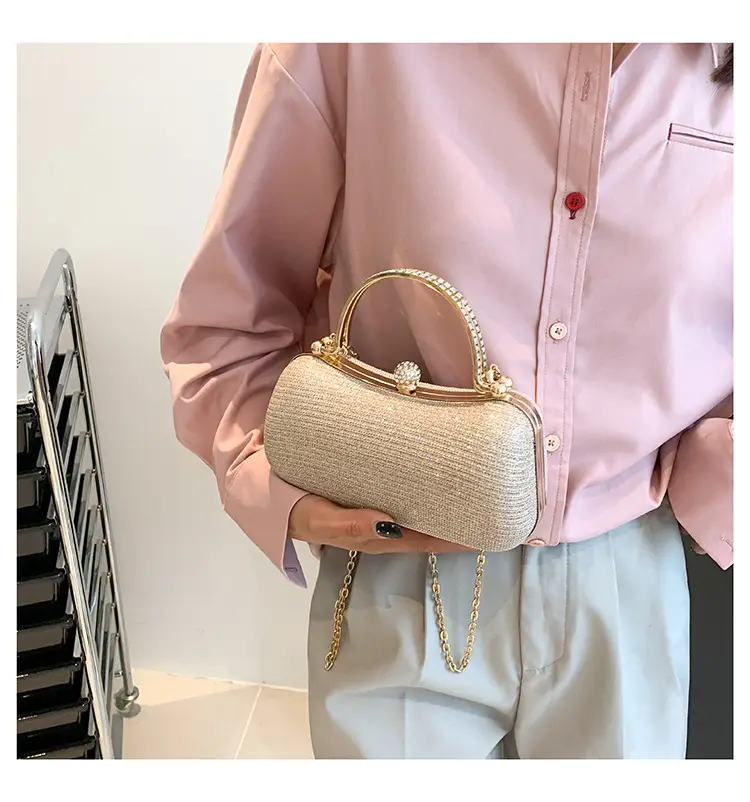 Women's Gold Chain Shoulder Crossbody Bag 2024 — feature 20