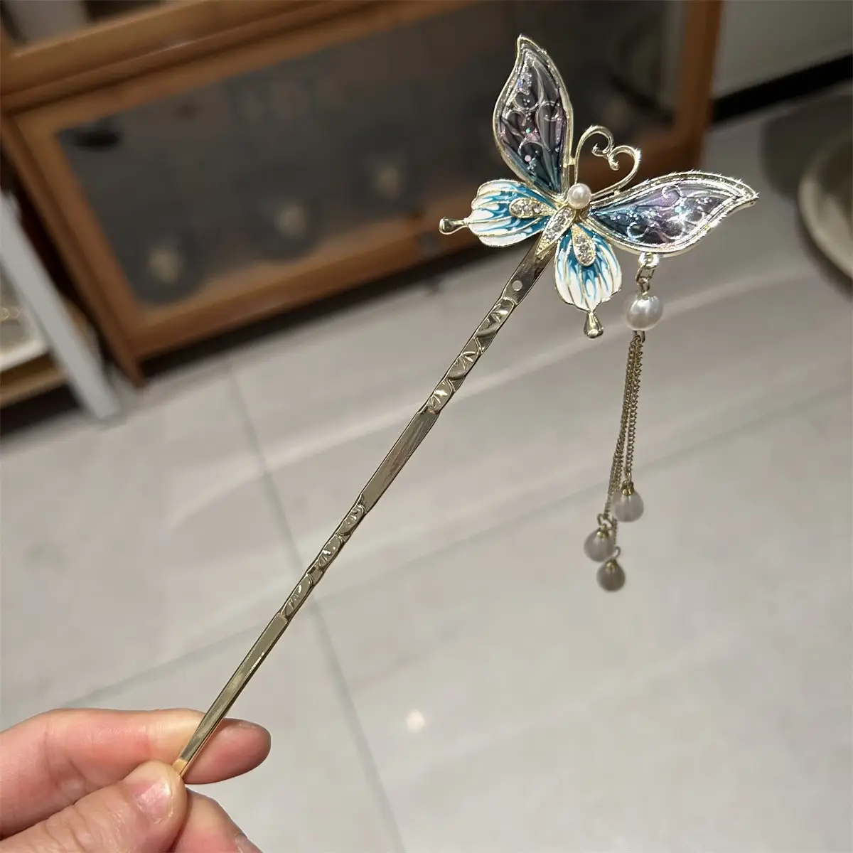Antique Butterfly Hairpin for Women — feature 23