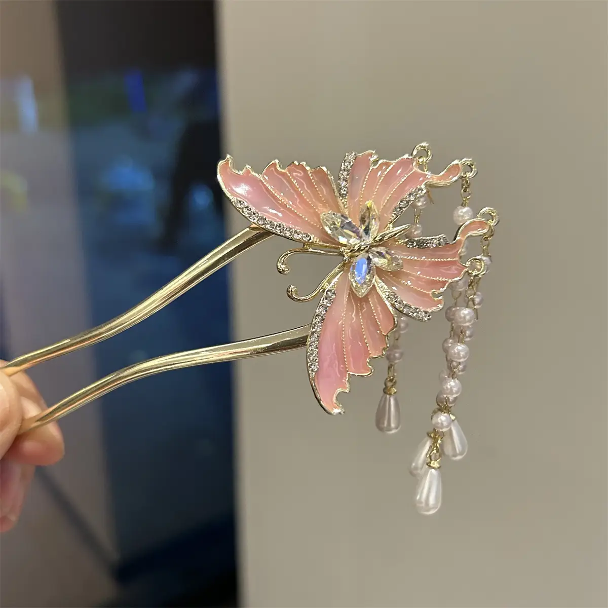 Antique Butterfly Hairpin for Women — feature 4